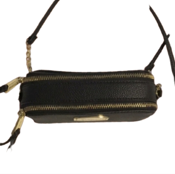 •𝙇𝙄𝙕•𝘾𝙇𝘼𝙄𝘽𝙊𝙍𝙉𝙀• - Picture 3 of 7